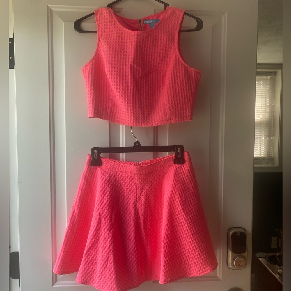 L’AMOUR Two Piece Set. Pink with Small Gold Hearts. Junior Size Medium